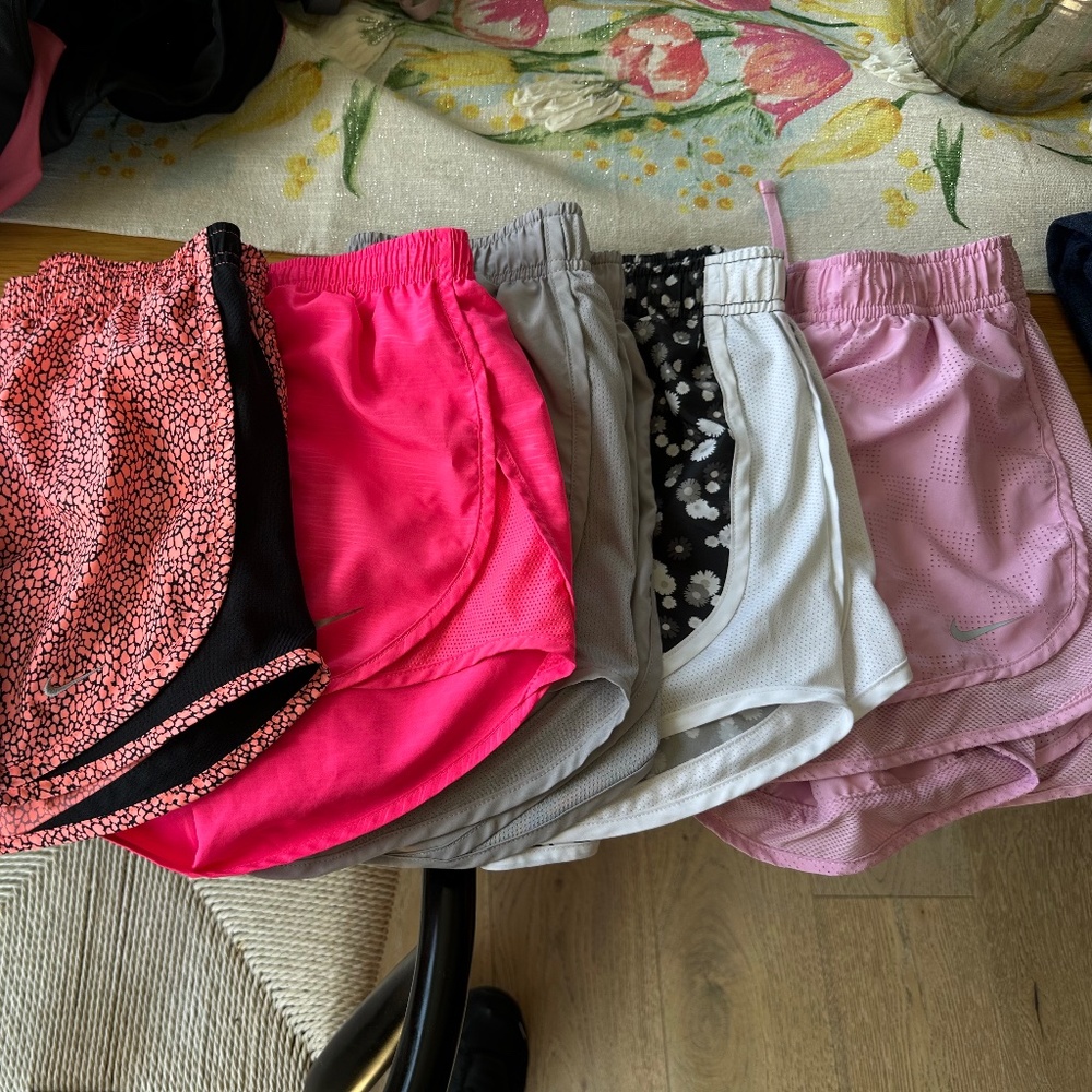 Nike size small shorts lot